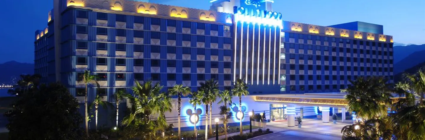 SCHOOL HOLIDAY & IDUL FITRI 2017  SHENZHEN - MACAU - HONGKONG DISNEY HOTEL 6D 1 disneys_hollywood_hotel_lantau_island_hong_kong